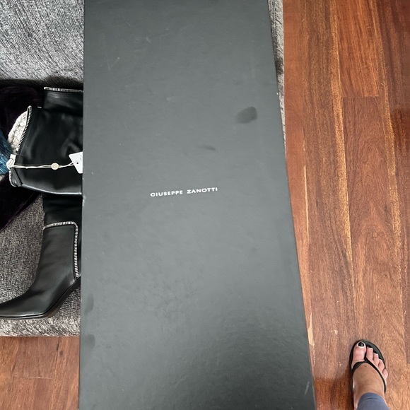 GUISEPPE ZANOTTI OVER KNEE BOOTS/ CAN BE WORN UNDER KNEE! 😁 SIZE 37.5 NWOT - Picture 8 of 13